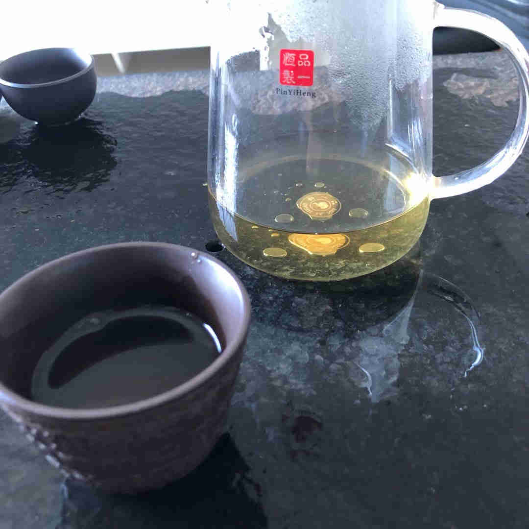 彎弓鳳凰窩易武古樹(shù)純料普洱生茶有什么區(qū)別產(chǎn)品是真的嗎，修正官方解答